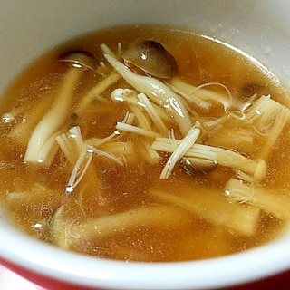 体が温まる☆たっぷり生姜のきのこスープ